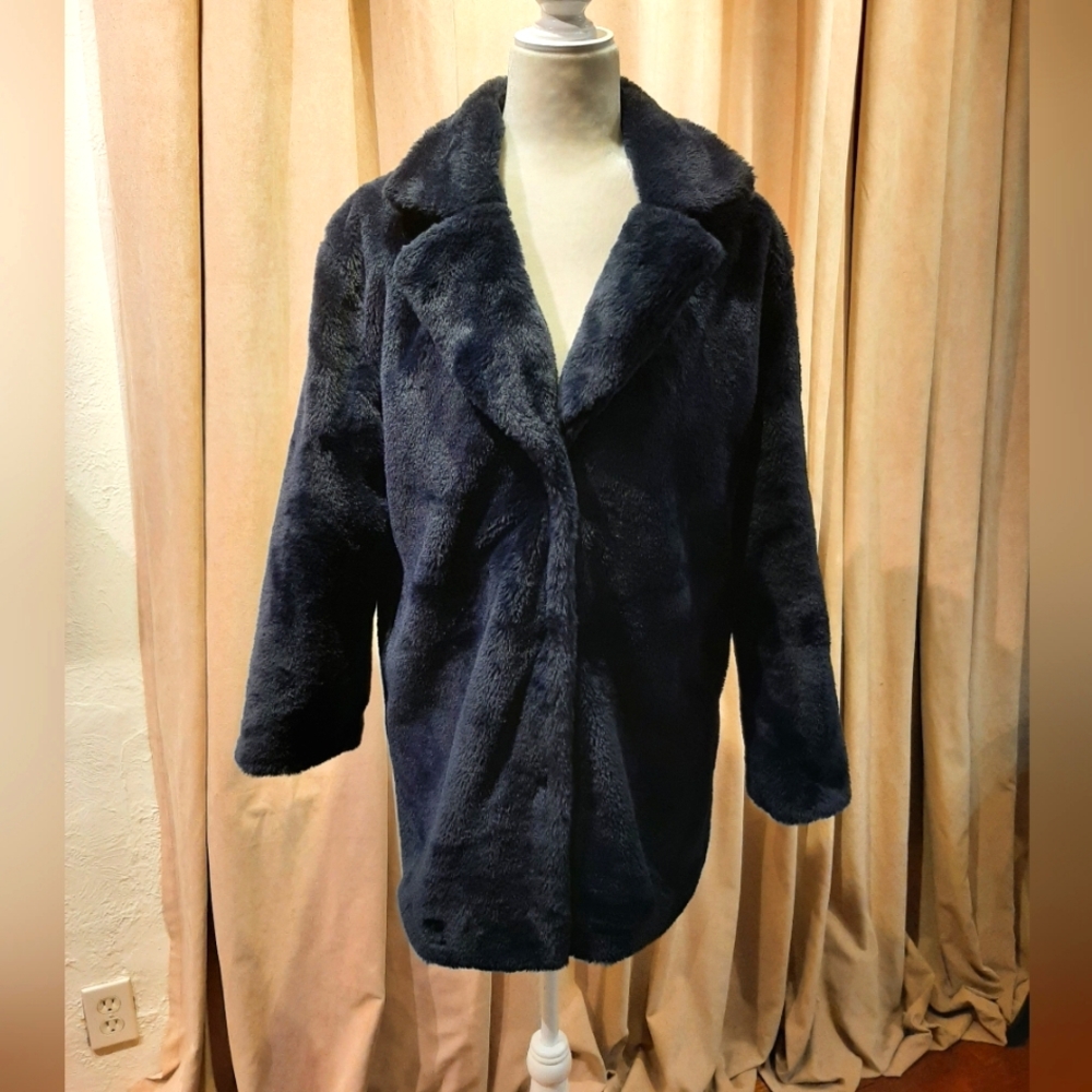 Passage Navy faux fur coat